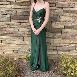 Emerald green prom dress